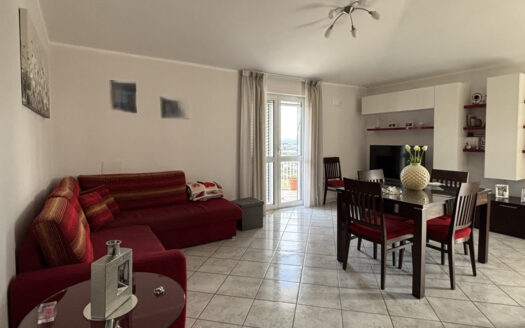 Panoramico appartamento quadrilocale