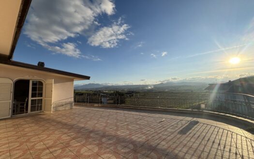 Appartamento con terrazza panoramica